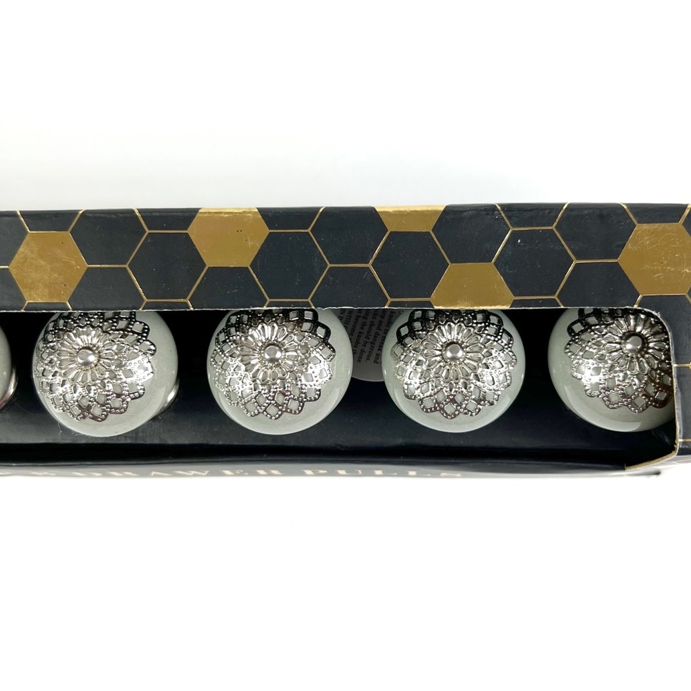 NEW Casa Decor Set of 8 Drawer Pulls - Picture 2 of 5